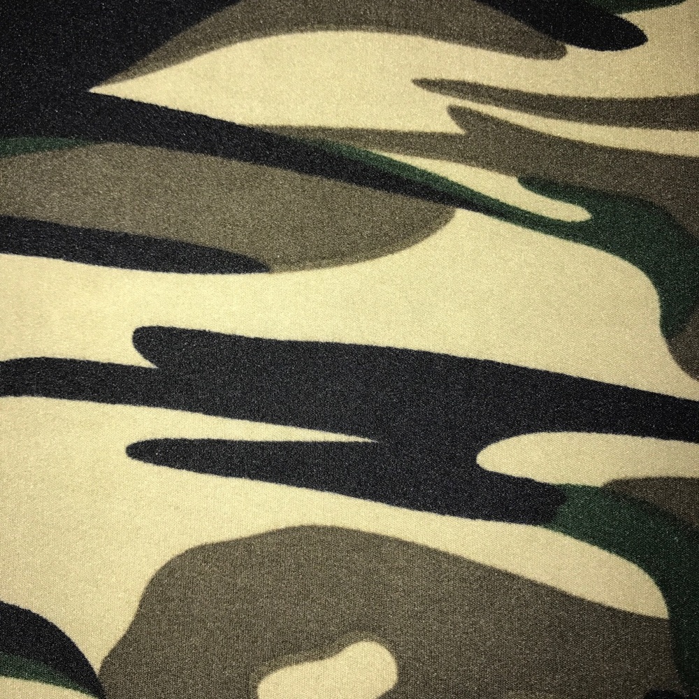 Leggings Green Camo One Size Buttery Soft New - Picture 2 of 3